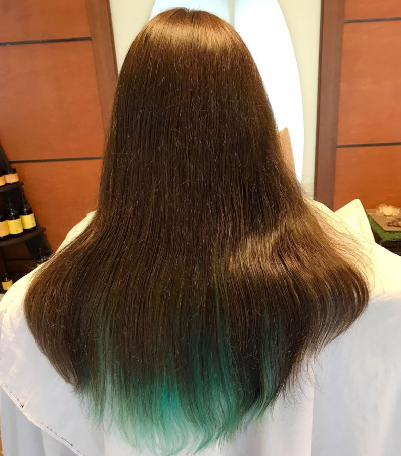 女性のヘアカット３